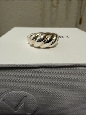 Mejuri Croissant Dome Ring